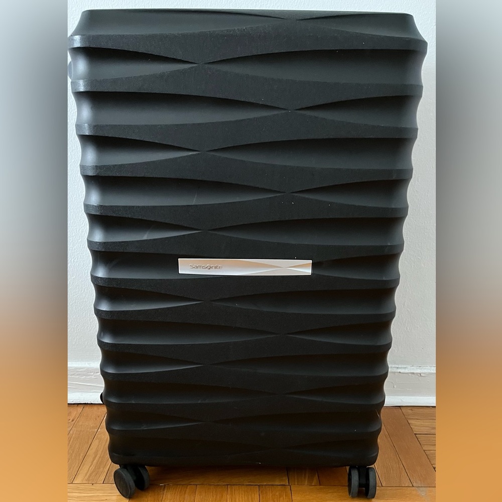 Samsonite Voltage DLX Large Spinner